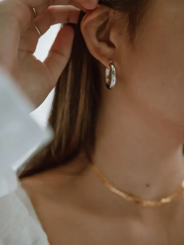 Nova Earrings / Clips worn